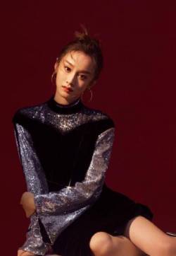 中国内地安徽省淮南市影视女演员陆妍淇性感靓丽写真图片