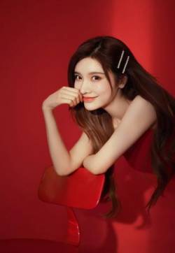 高清中国内地辽宁省沈阳女演员戴燕妮红裙性感优雅写真图片