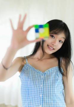 高清性感女星周依然甜酷养眼写真图片