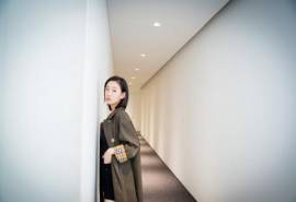 高清性感女星周依然风衣甜酷写真图片