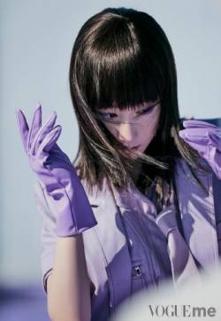 高清女明星孟美岐时尚性感写真花絮图片