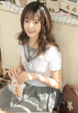 王悦伊清新少女风写真图片