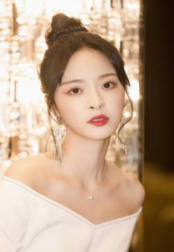 高清山东青岛美女李莎旻子优雅性感写真图片