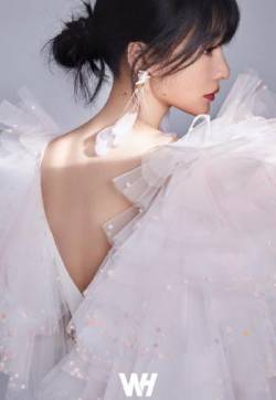中国内地湖南衡阳女演员柳岩白色抹胸裙性感写真图片