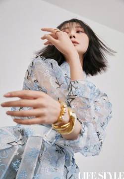 高清中国内地安徽芜湖女演员李纯舞蹈造型性感写真图片