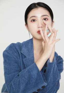 高清176极品美女《秋蝉》最新剧照图片