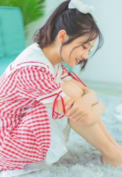 高清四川省成都美女黄璐厚唇妆性感写真图片