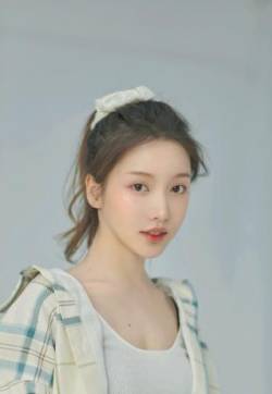 姜贞羽图片 姜贞羽性感图片