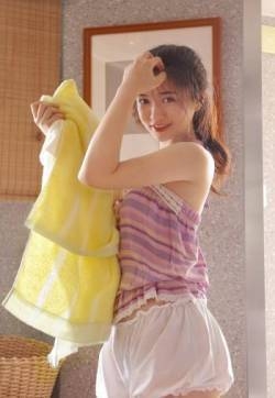 白嫩萝莉美少女性感诱人私房写真图片
