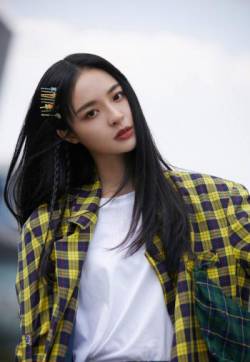 高清山东青岛美女李莎旻子格子衬衫写真图片