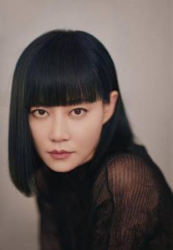 高清中国大陆吉林长春女演员谭卓优雅性感写真图片