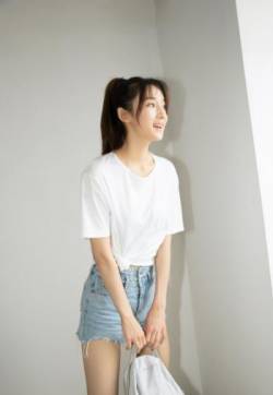高清女明星李若宁清新养眼写真图片