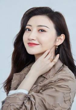 高清中国内地陕西西安女演景甜清爽利落写真图片