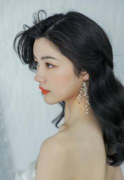 高清中国内地女演员郑爽蓝色古装造型写真图片