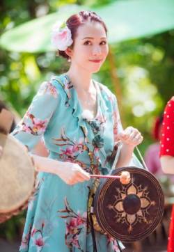 娱乐综艺蔡少芬《妻子的浪漫旅行4》第五期剧照图片