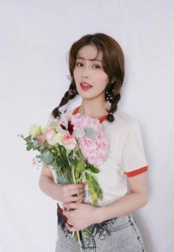 江苏常州职业模特女演员白鹿春日元气甜美写真图片