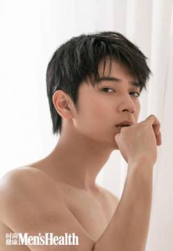 中国内地山东省淄博男演员陈若轩性感魅力写真图片