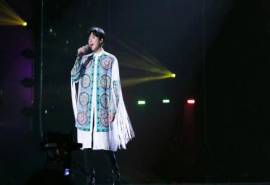 高清男明星刘宇宁蓝色印花西装帅气图片