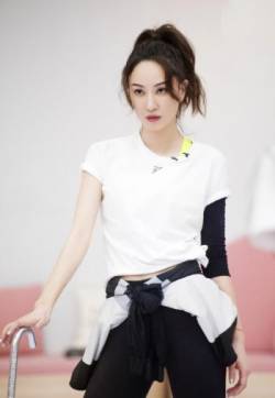中国香港女演员郑希怡《乘风破浪的姐姐》第六期剧照图片