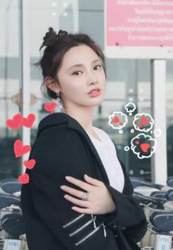高清中国北京美女明星彭小苒夏日清爽写真图片