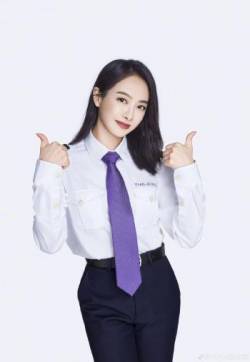 山东省青岛女演员宋茜清爽制服装写真图片