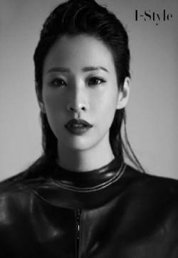 美国德州休斯顿女演员袁咏琳黑色皮衣魅力写真图片
