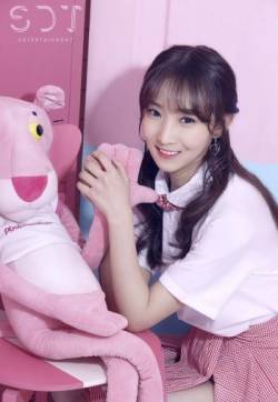 秀人网青春美少女高颖浠活力性感写真图片