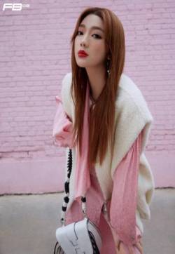 高清江西美女李紫婷粉色灵动俏皮写真图片