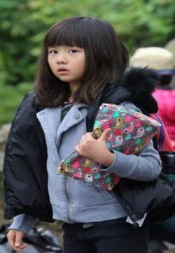 高清北京美女黄忆慈多多图片手机桌面壁纸