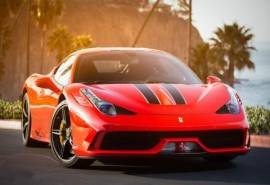 高清汽车图片意大利跑车Ferrari宽屏电脑桌面壁纸