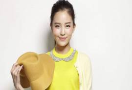 高颜值韩国美女桌面壁纸高清