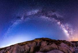 最新最流行养眼美丽神秘的银河璀璨好看的星空图片桌面壁纸高清（2）