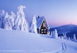 美丽的冬季雪景唯美大自然风景图片桌面壁纸（1）