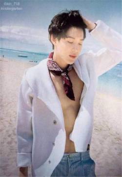 高清江西省抚州内地男演员SHINEE李泰民画报写真高清手机桌面壁纸下载