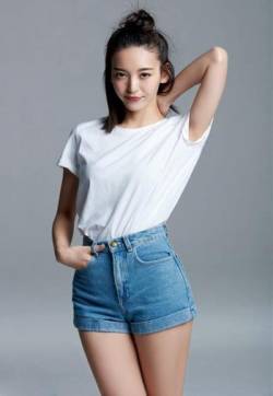 高清中国内地女演员美女大眼女星尤靖茹清新写真手机壁纸下载