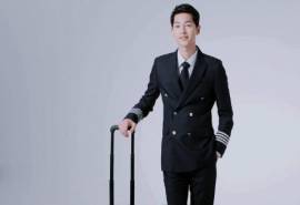 高清韩国大田广域男星国民老公宋仲基机长制服写真桌面壁纸