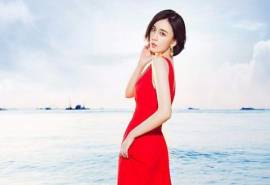 山东籍内地女演员吕佳容红裙海边写真桌面壁纸下载