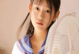 漂亮大陆90后清纯学生妹水手服高清写真壁纸