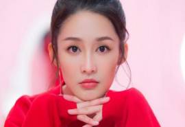 中国内地江苏省苏州市影视女演员人气女星李沁甜美写真高清桌面壁纸
