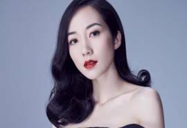 中国大陆江苏省苏州知名女演员韩雪最新高清杂志时尚写真高清桌面壁纸