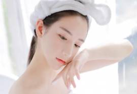 大陆女明星白皙性感美女浴袍写真诱惑高清图片壁纸