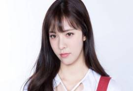 高清澳大利亚影视女演员宋妍霏清甜迷人时尚写真图片桌面壁纸