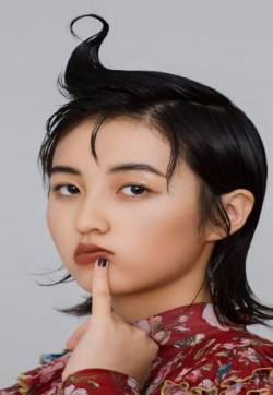 中国内地河南省三门峡女演员张子枫性感写真高清iPhone手机壁纸