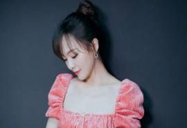 中国上海著名女演员唐嫣甜美粉嫩高清桌面壁纸