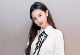 中国北京当代95后女演员宋祖儿性感时尚高清桌面壁纸