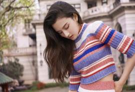 中国北京当代95后女演员宋祖儿早春清新高清桌面壁纸