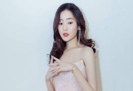 高清中国内地美女王梓薇清新甜美写真桌面壁纸