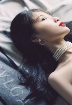 高清中国内地美女虞书欣冷艳性感写真手机壁纸图片