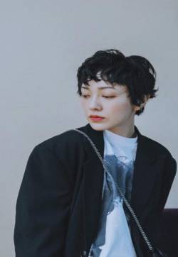 美女明星港台女明星郭采洁时尚写真手机壁纸