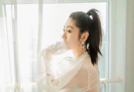 高清中国内地北京朝阳女演员邢菲清爽唯美高清桌面壁纸